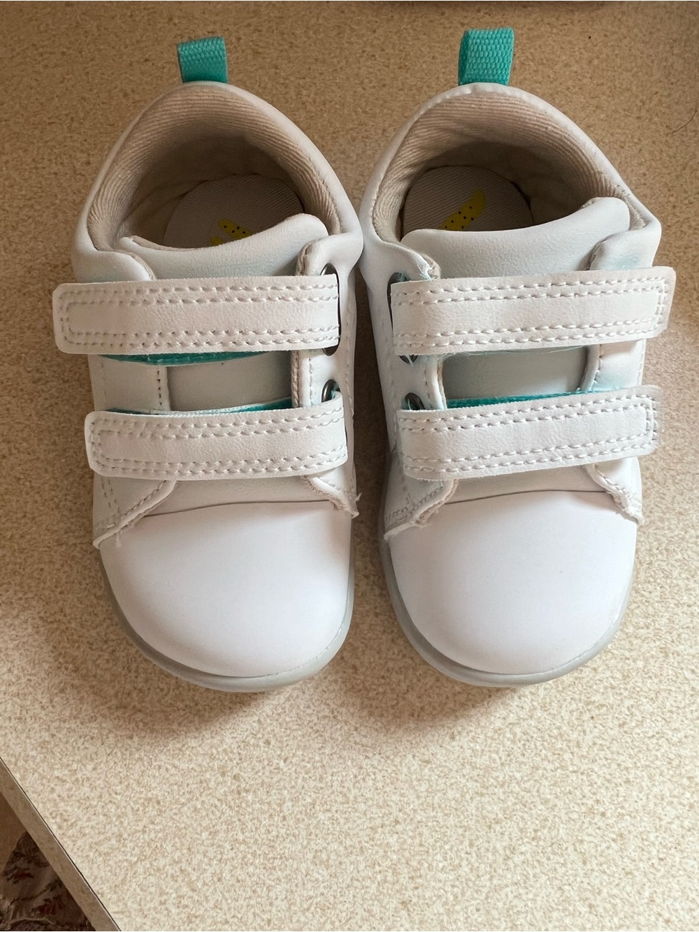 Ten Little White toddler Sneakers with Teal Pull Tab - Velcro EUC